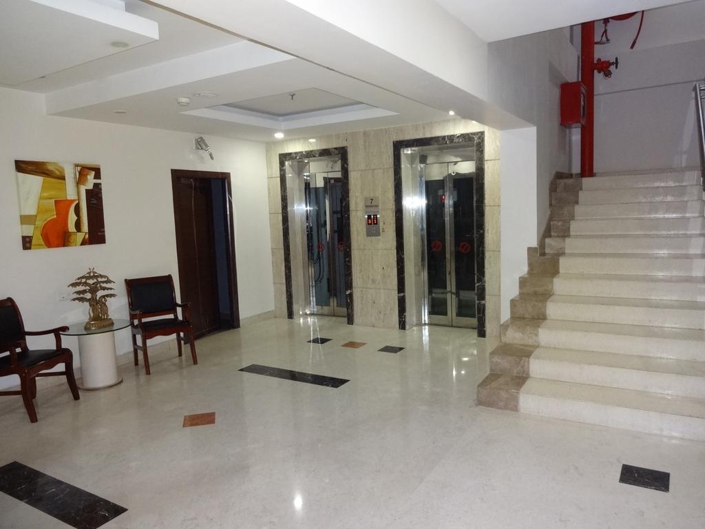 La Hospin Hotel Rājahmundry Kamer foto